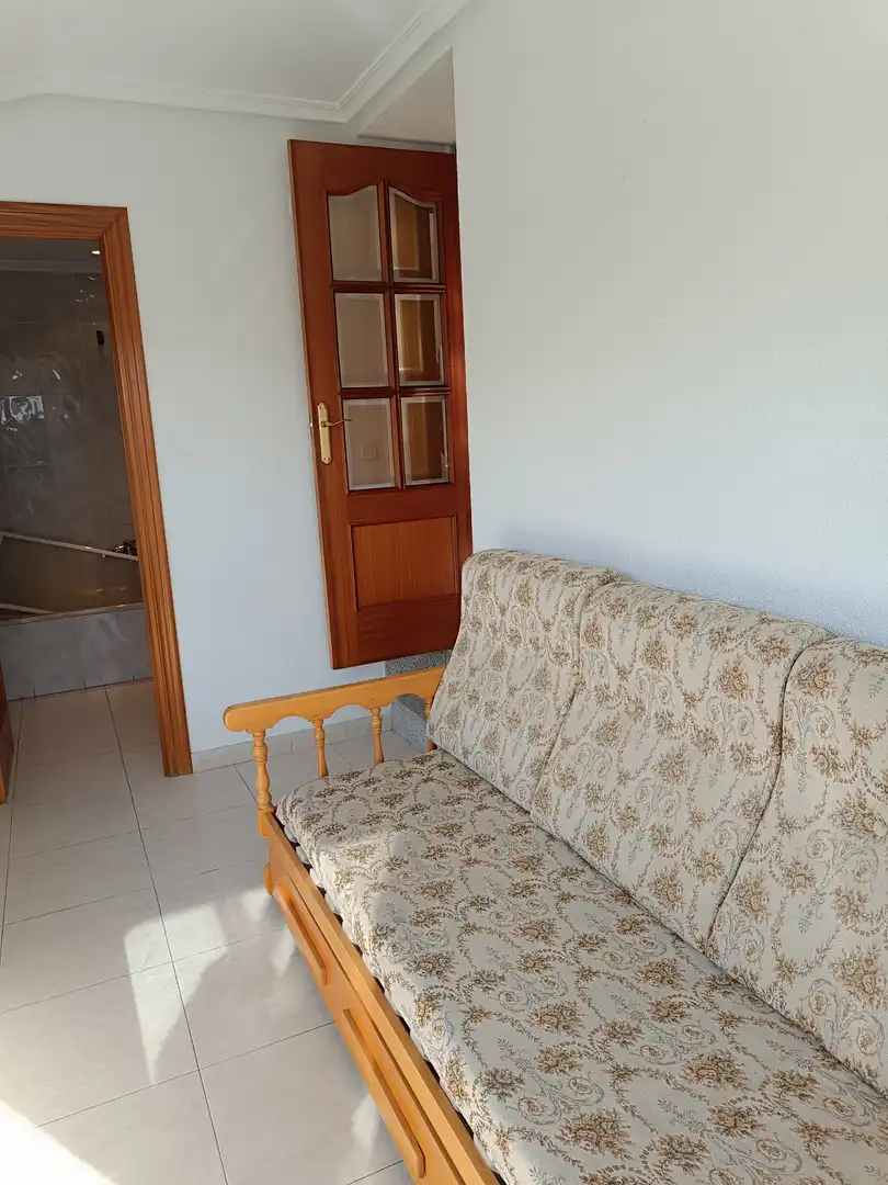 Dormitori de Casa o xalet en venda en Barruelo de Santullán amb Calefacció, Parquet i Terrassa