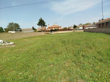 Wohnbaugrundstück zum Verkauf in Onzonilla