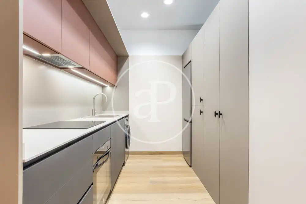 Küche von Wohnung zur Miete in Valencia mit Klimaanlage, Heizung und Terrasse