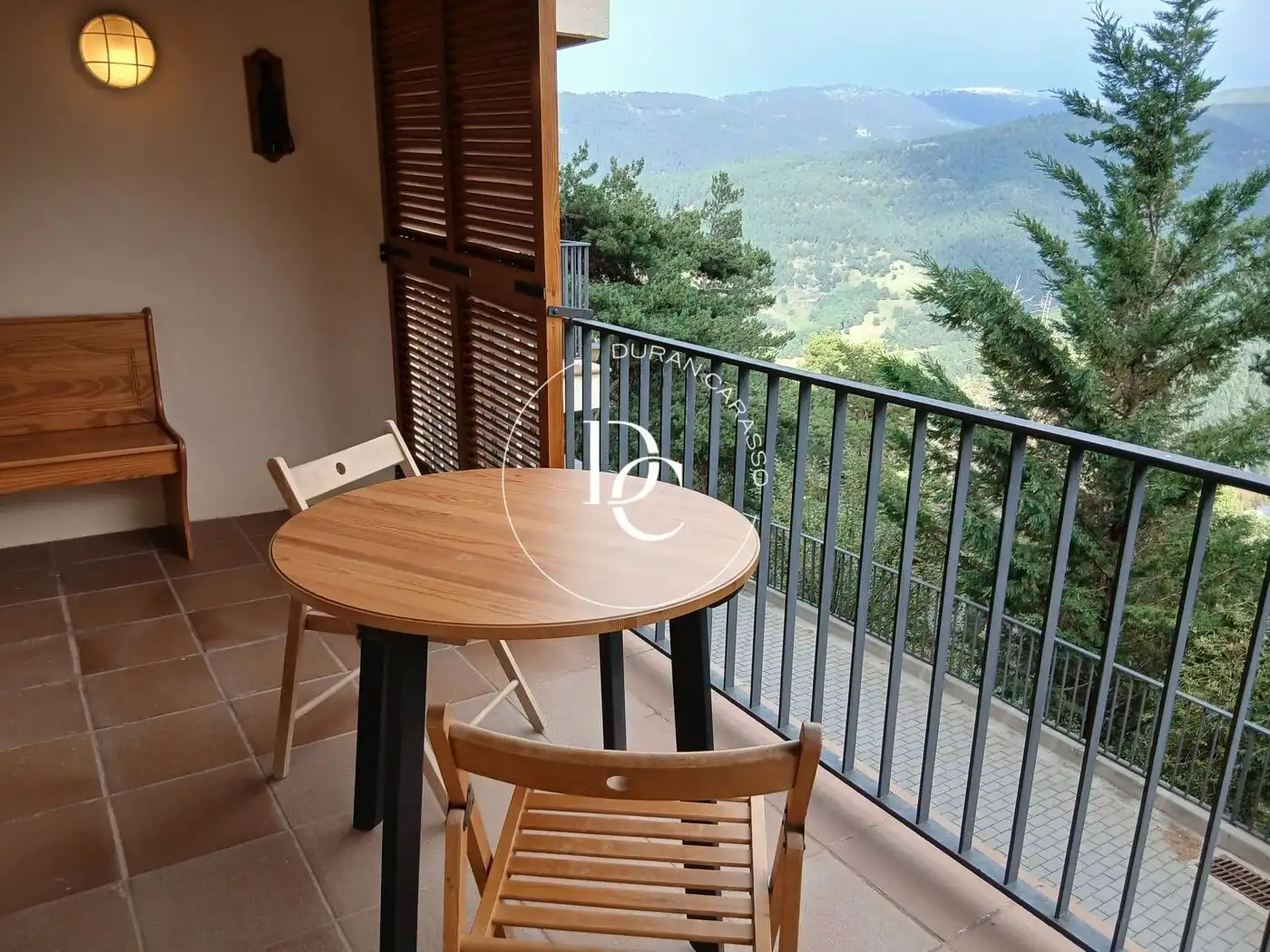 Terrasse von Wohnung zum Verkauf in Alp mit Heizung, Privatgarten und Terrasse