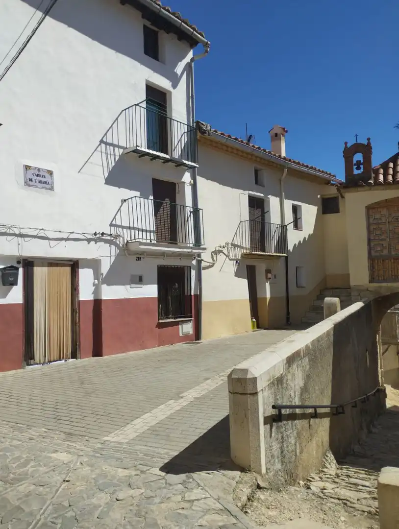 Exterior view of Houses for sale in Villafranca del Cid / Vilafranca