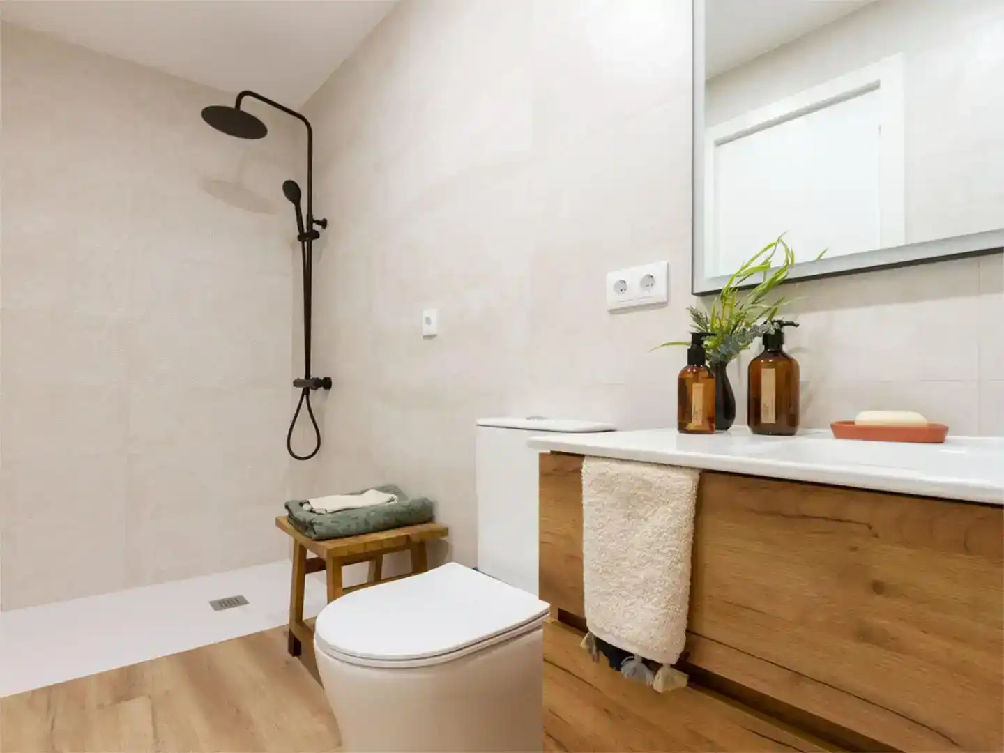 Baño de Piso en venta en Sabadell con Aire acondicionado y Balcón