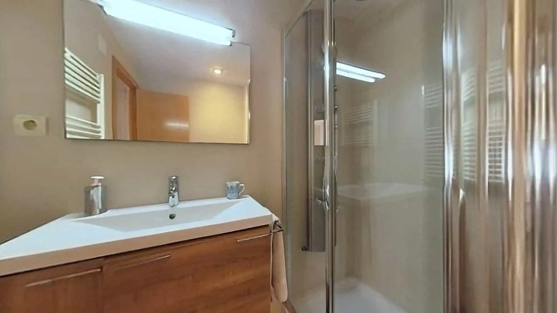 Bathroom of Duplexes for sale in Cerdanyola del Vallès  with Heating and Storage room