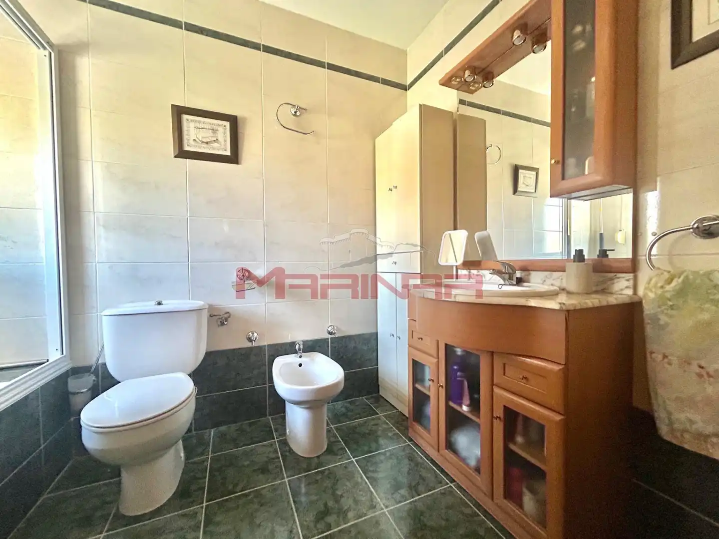 Baño de Casa adosada en venta en Seseña con Aire acondicionado, Calefacción y Jardín privado