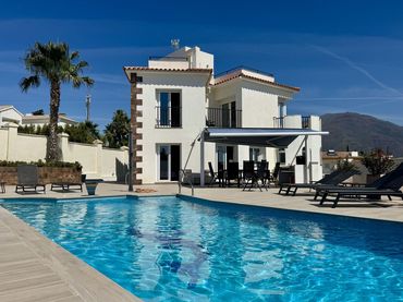 Maison avec piscine à vendre à Estepona - Estepona,Centro,Avenida Juan Carlos I