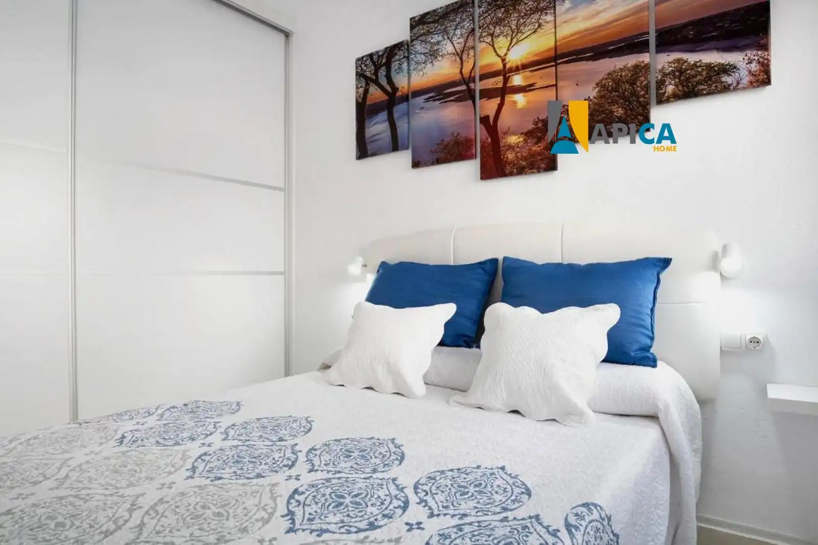 Bedroom of Flat for sale in Barbate  with Air Conditioner, Terrace and Furnished