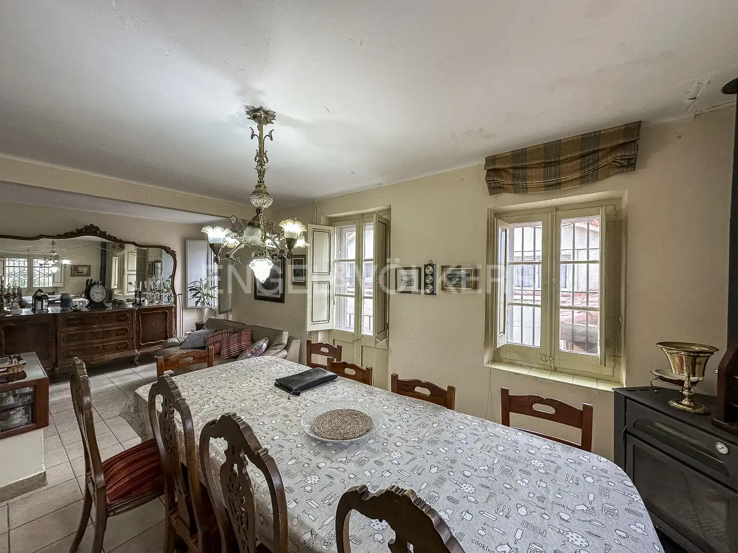 Comedor de Edificio en venta en Sant Quintí de Mediona