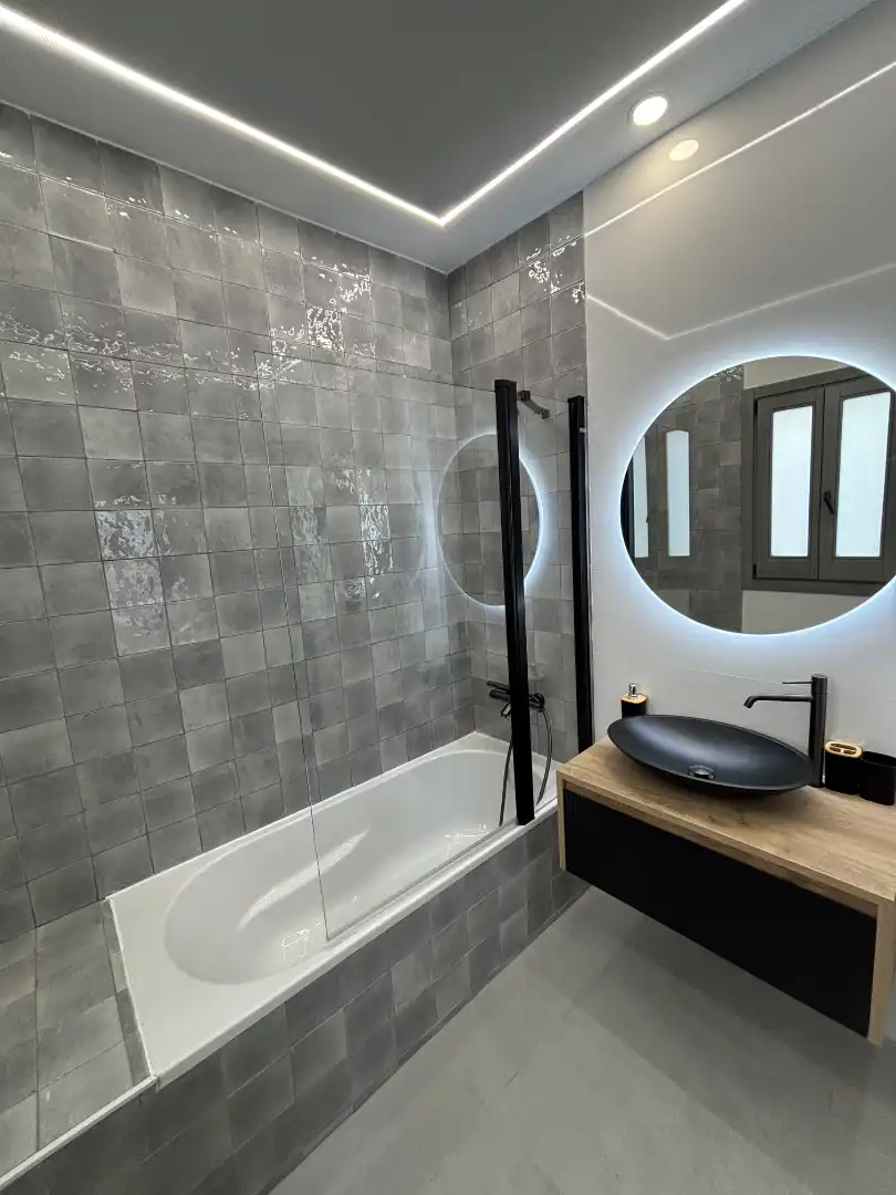 Badezimmer von Wohnung zur Miete in Granada mit Klimaanlage, Heizung und Möbliert