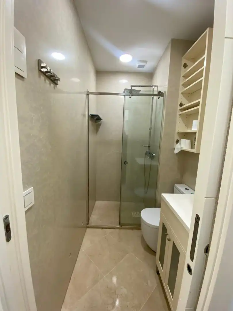 Baño de Piso en venta en Sevilla con Aire acondicionado, Trastero y Amueblado
