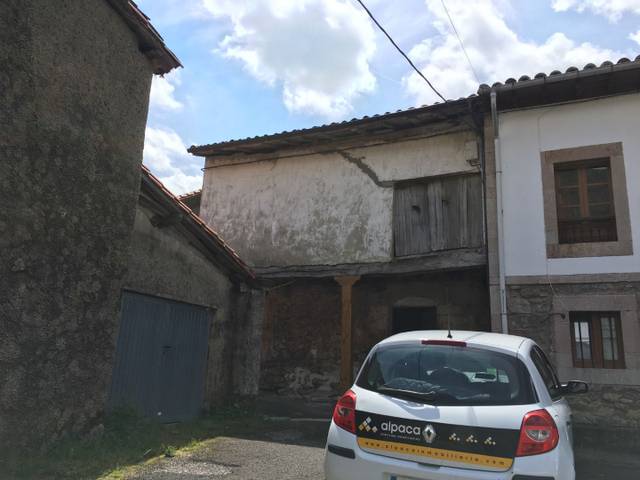 Casa-chalet en Venta en Peñamellera Alta