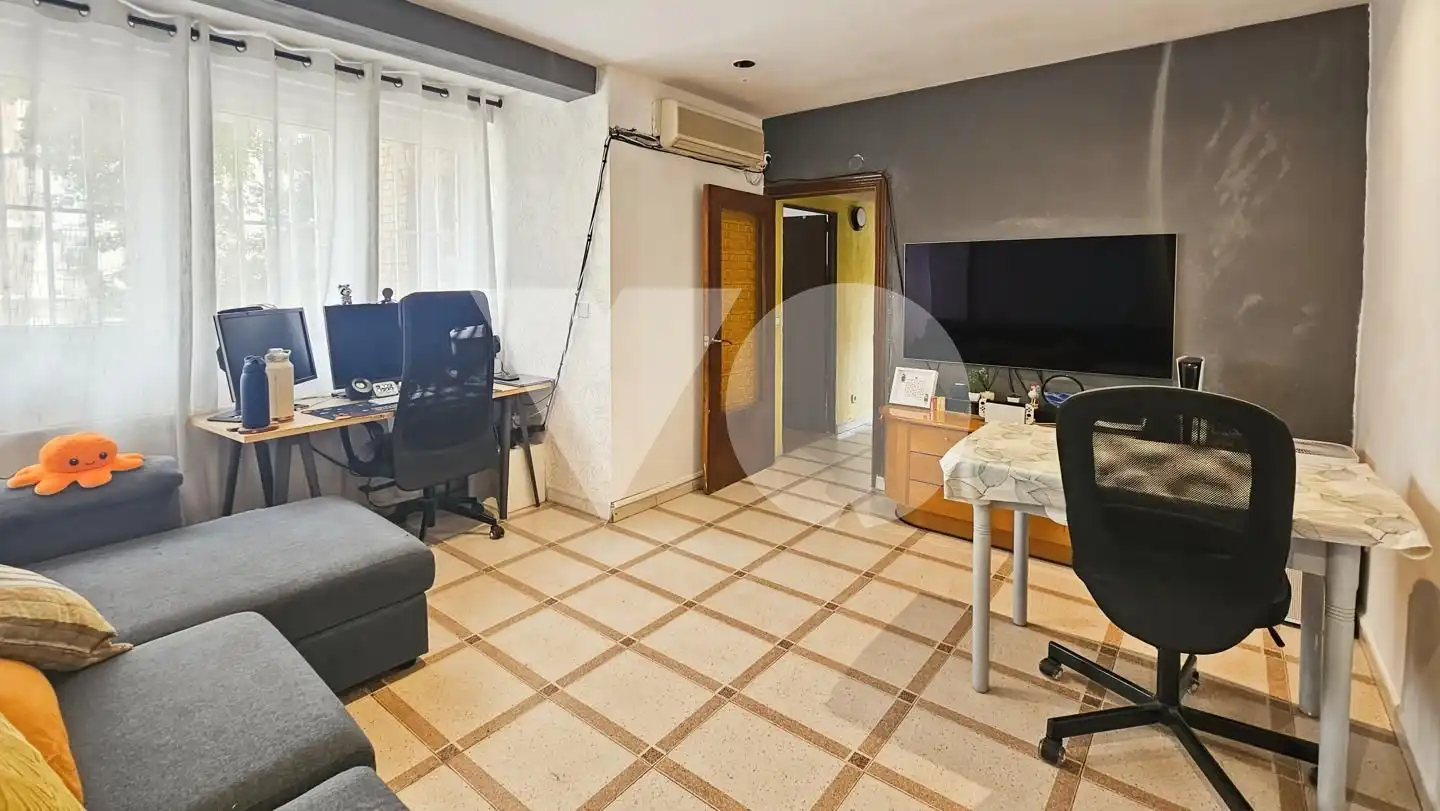 Piso en venta en  Madrid Capital con Calefacción y Amueblado