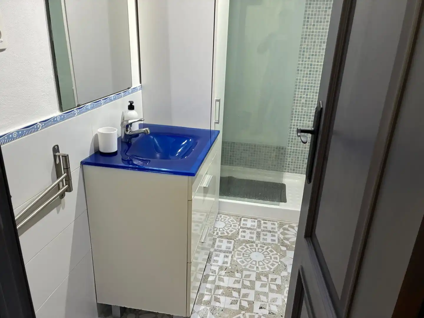 Bany de Estudi de lloguer en Granada amb Moblat
