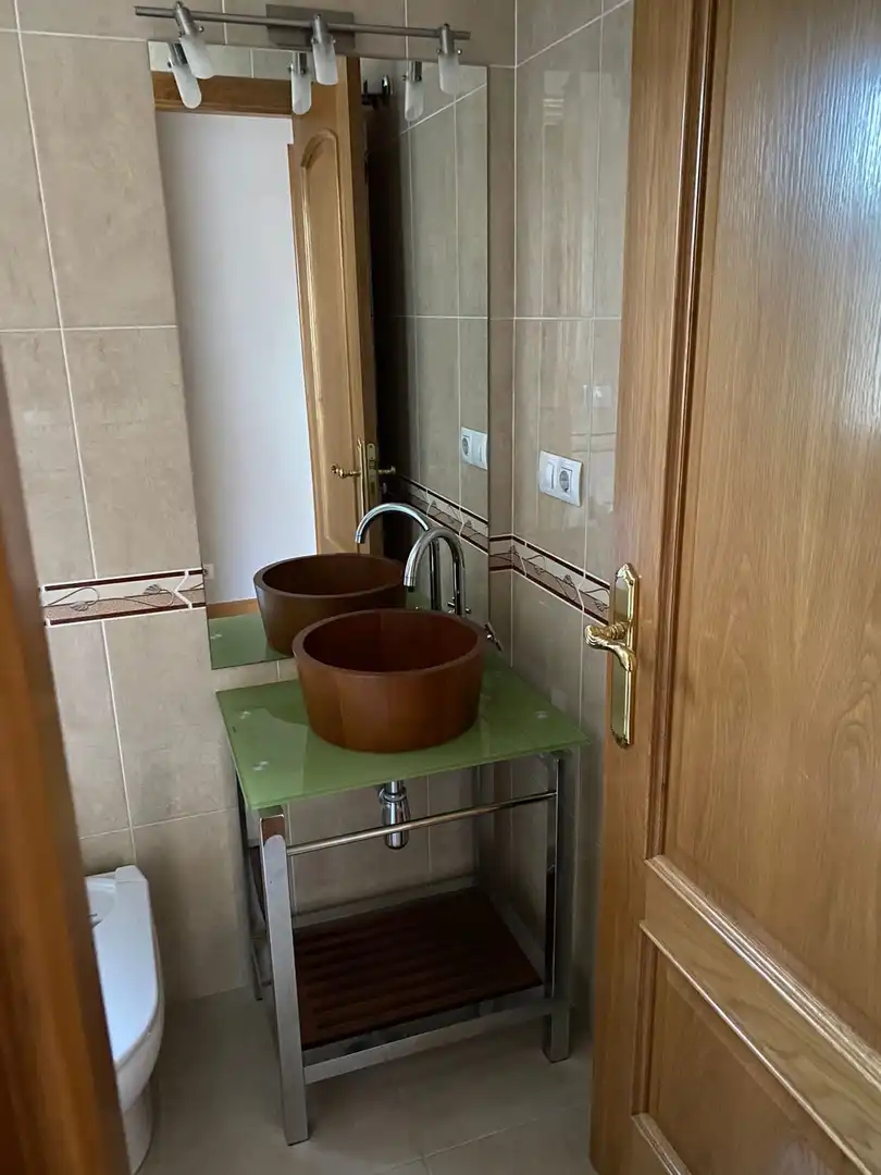 Bathroom of Apartments for rent in Lugo  with Heating and Furnished