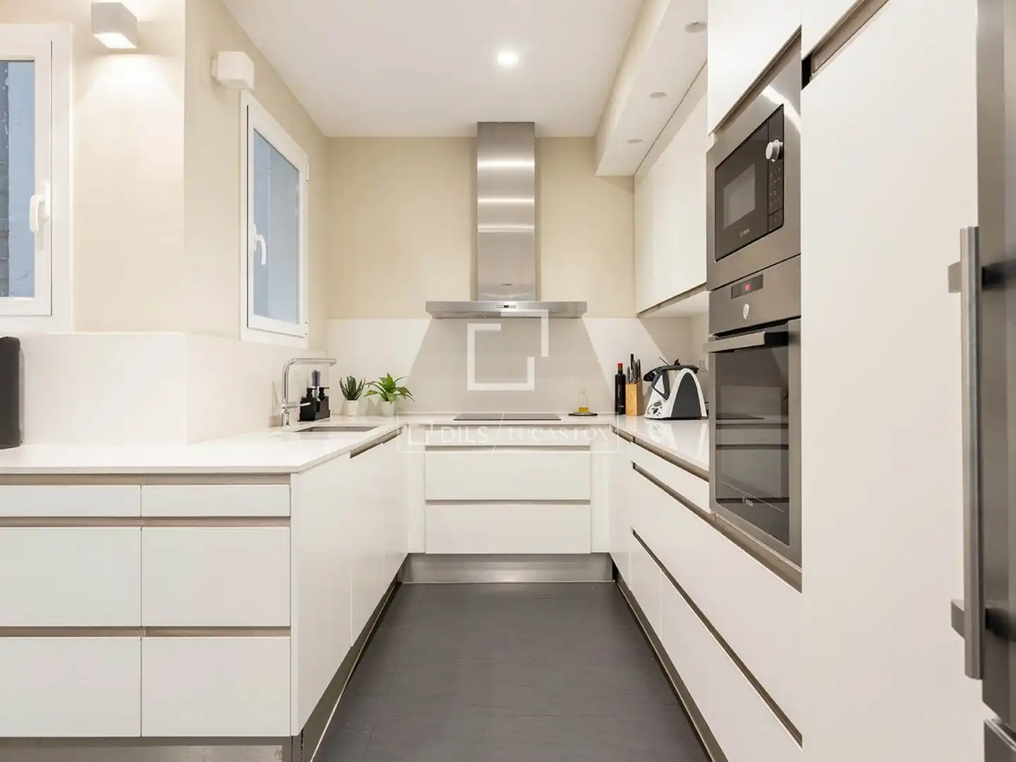Piso con ascensor en venta en Plan Sur - Amistad, imagen 16