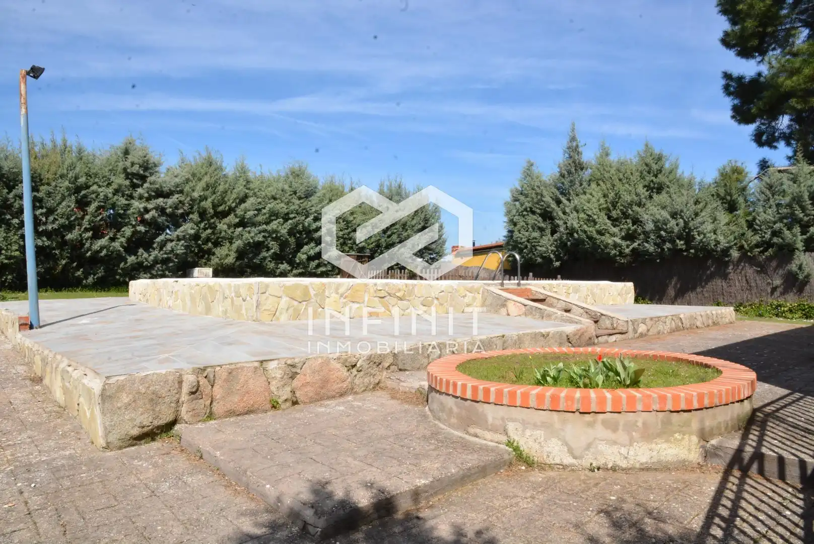 Casa o chalet en venta en Valdeaveruelo con Calefacción, Jardín privado y Terraza