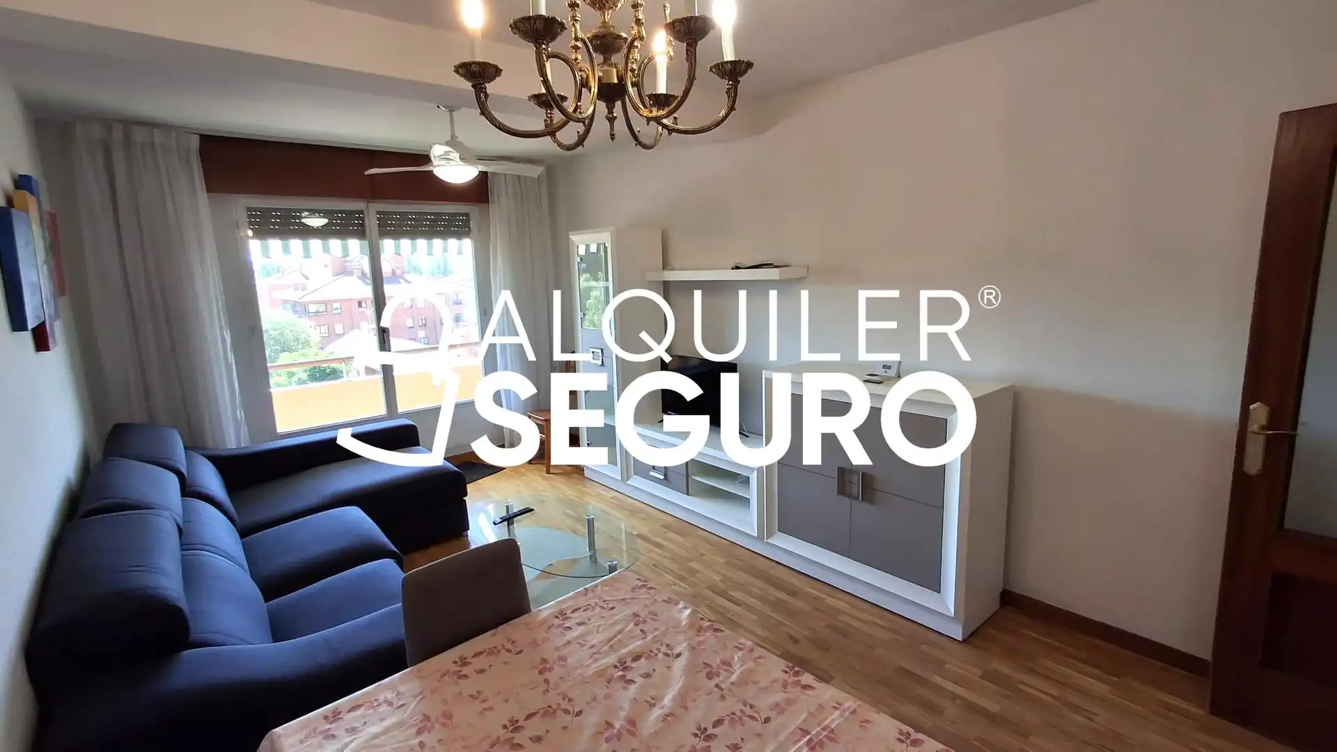 Sala d'estar de Pis de lloguer en Ávila amb Calefacció, Terrassa i Moblat