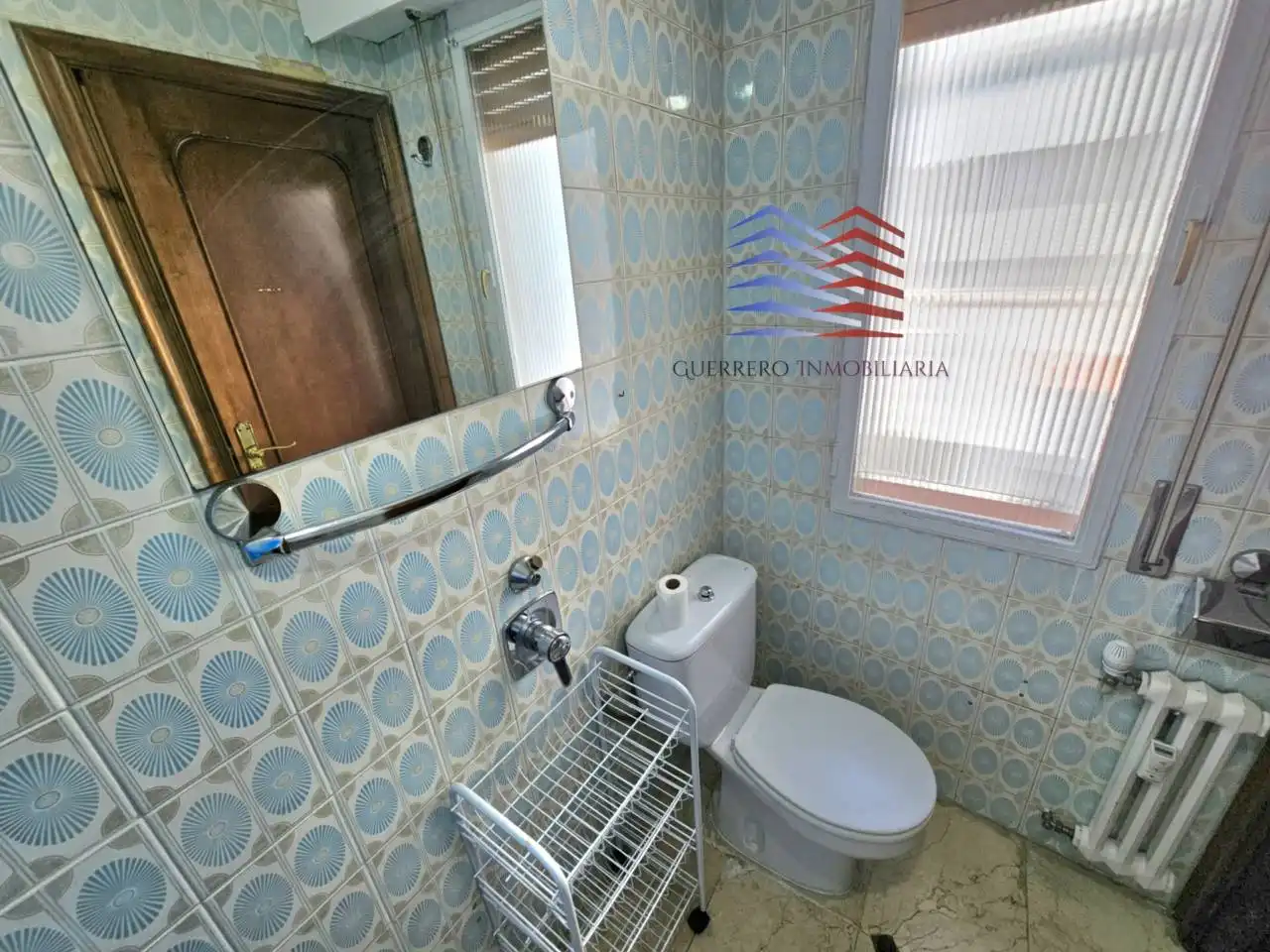 Baño de Piso de alquiler en Ourense Capital  con Calefacción, Parquet y Trastero