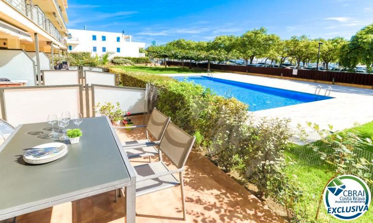 Terrassa de Apartament en venda en Roses amb Aire condicionat, Calefacció i Moblat