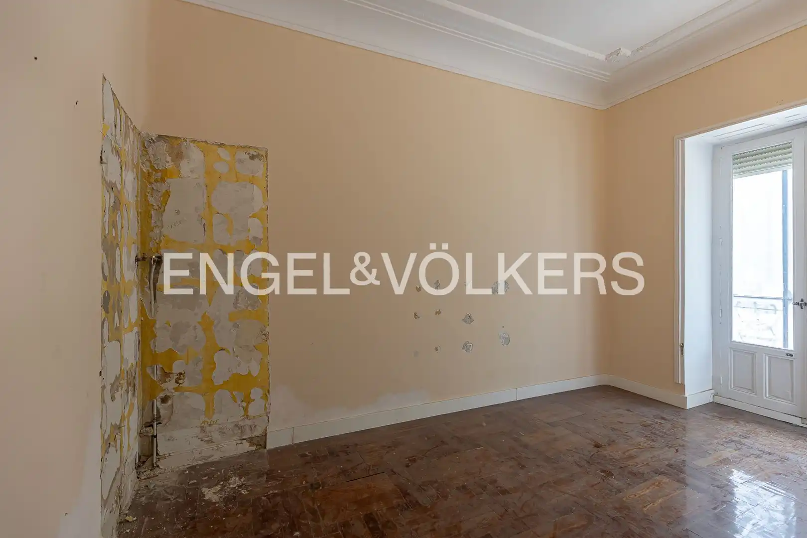 Flat for sale in Madrid  with Heating