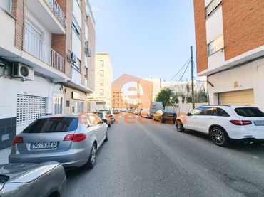 Appartamento con balcone in vendita a Calle Fernando Sánchez Sampedro