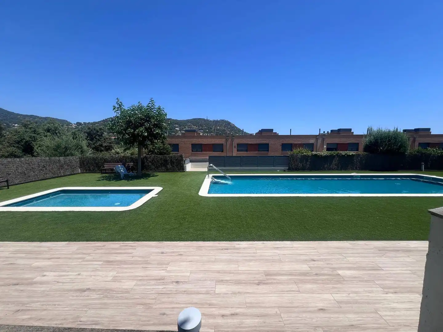 Piscina de Casa adosada en venta en Cabrils con Aire acondicionado, Calefacción y Jardín privado