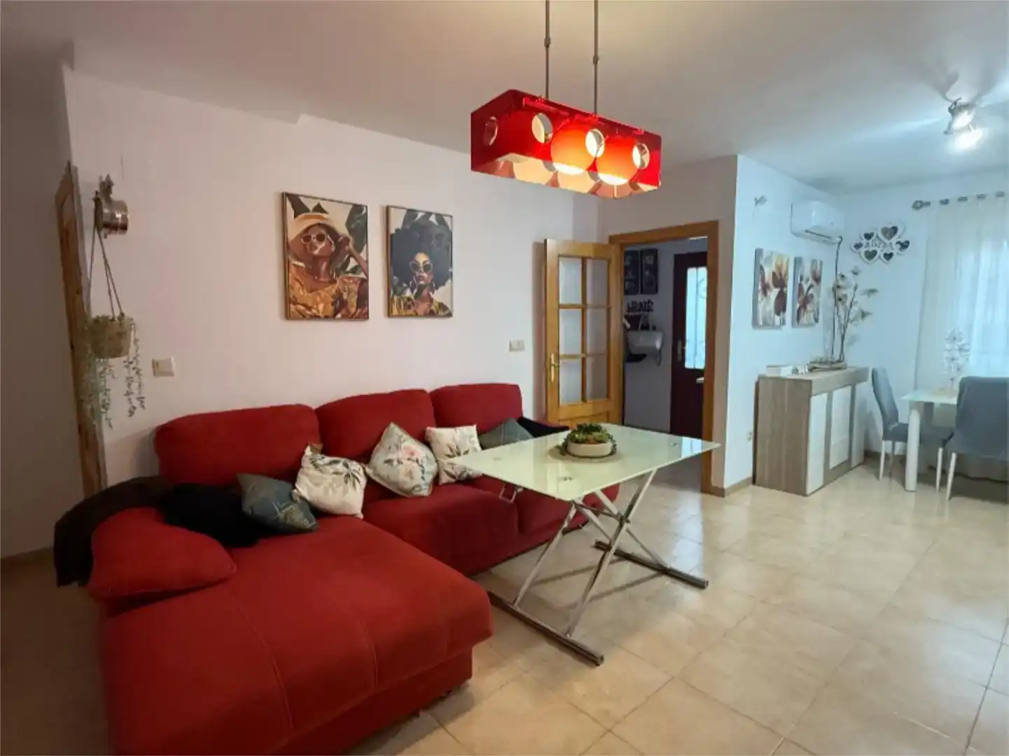 Sala d'estar de Casa adosada en venda en Alfacar amb Aire condicionat, Parquet i Piscina