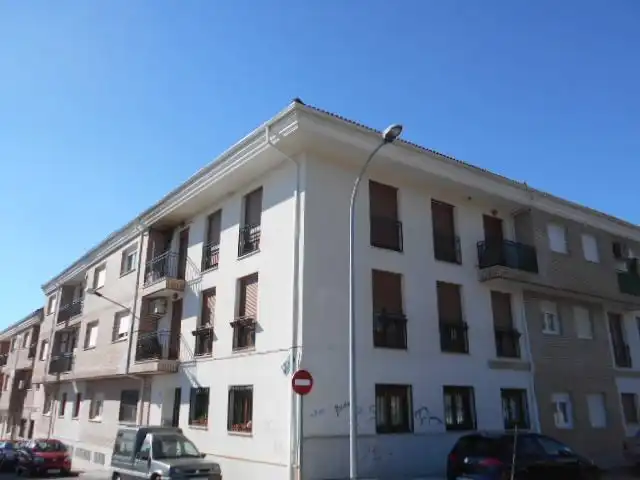 Vista exterior de Pis en venda en Candeleda amb Calefacció