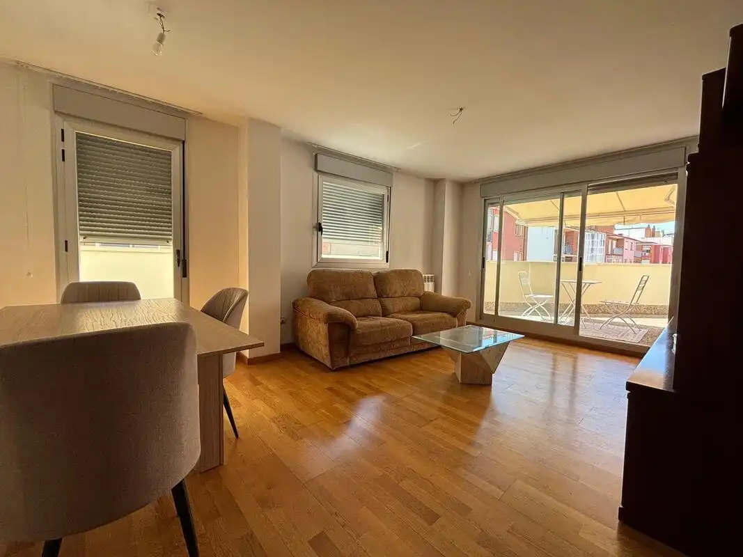 Wohnzimmer von Dachboden zur Miete in Zaragoza