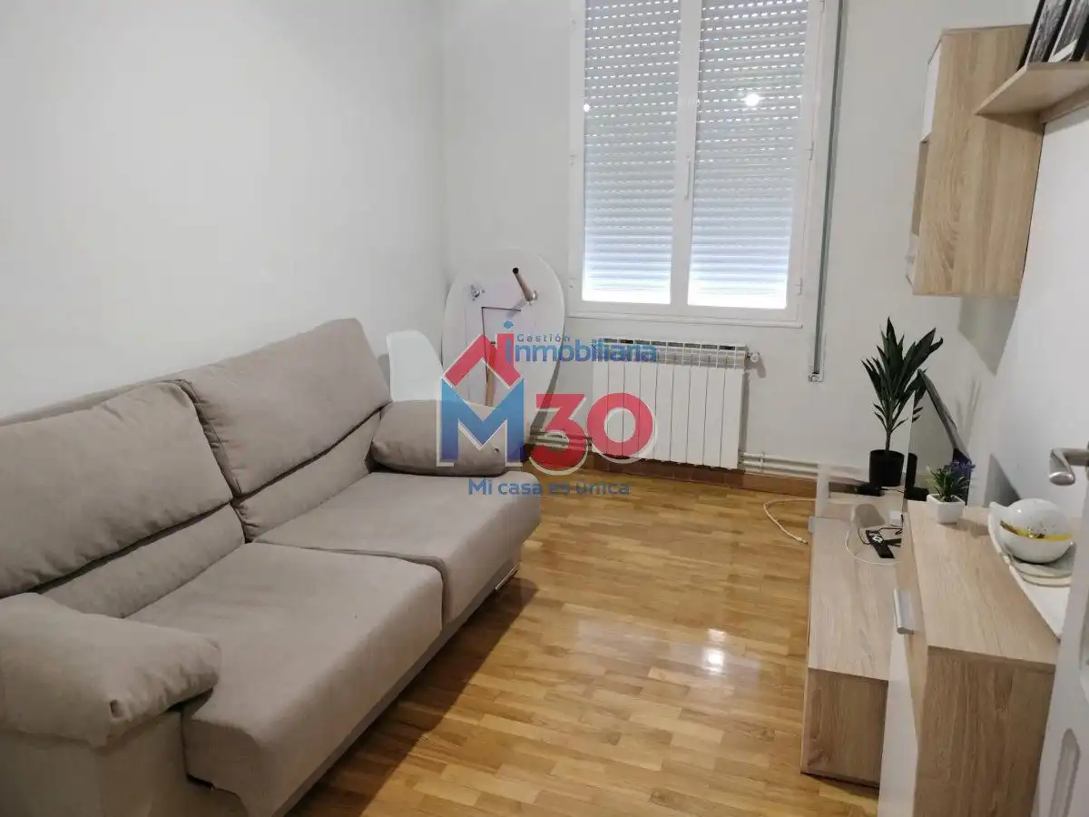 Sala de estar de Piso de alquiler en Miranda de Ebro con Calefacción