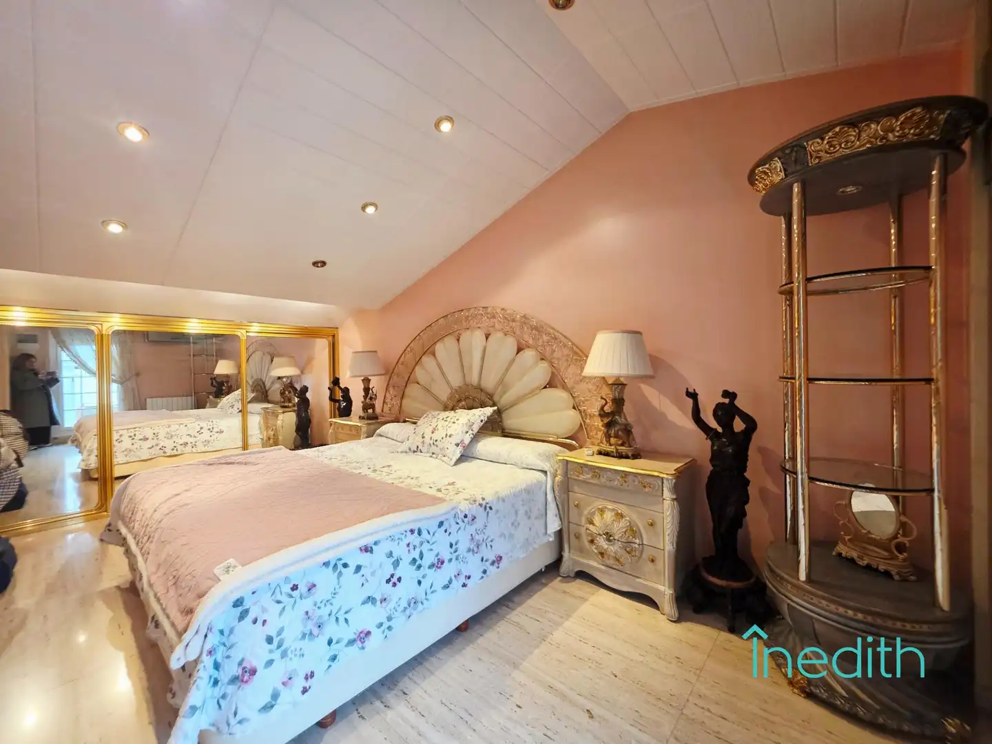 Schlafzimmer von Einfamilien-Reihenhaus zum Verkauf in Viladecans mit Klimaanlage, Heizung und Terrasse