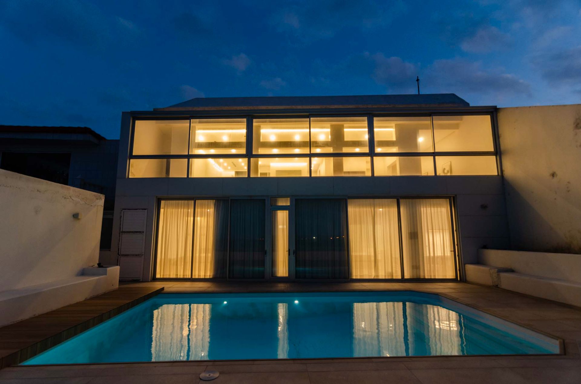Vista exterior de Casa o xalet en venda en Telde amb Aire condicionat, Terrassa i Piscina