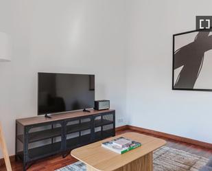 Living room of Flat to rent in  Barcelona Capital  with Air Conditioner, Heating and Furnished