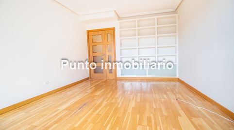 Photo 5 of Flat for rent in Calle del Monasterio de Santo Domingo de Silos, Villa de Prado, Valladolid Capital