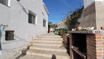 Vista exterior de Casa o xalet en venda en La Bisbal del Penedès amb Terrassa