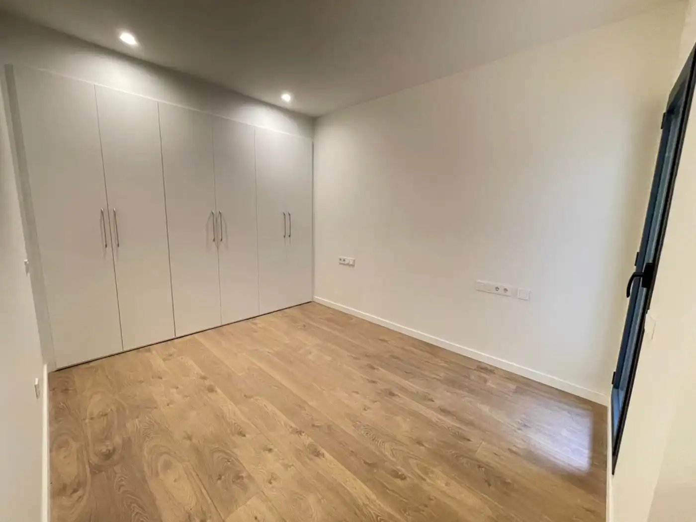 Flat for rent in Manresa  with Air Conditioner, Heating and Parquet flooring