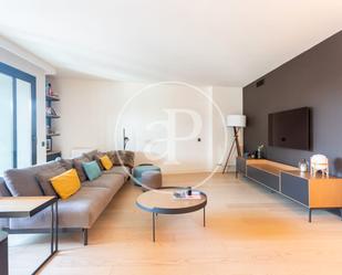 Living room of Flat for sale in Sant Just Desvern  with Air Conditioner, Heating and Terrace