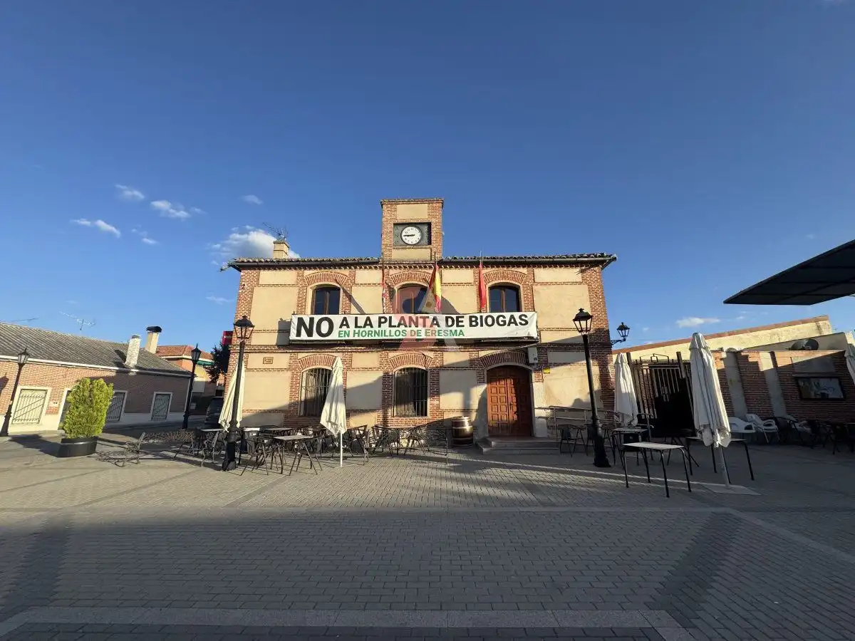 Vista exterior de Casa o chalet en venta en Alcazarén con Calefacción, Terraza y Trastero