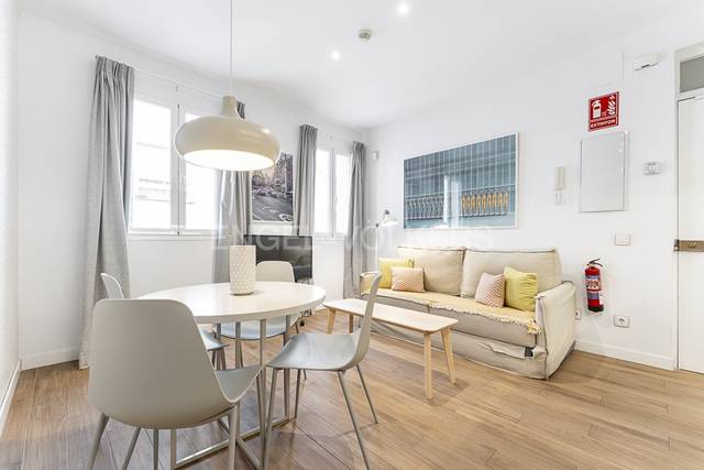 Apartamento en Alquiler en Ponzano en Ríos Rosas - Nuevos Ministerios