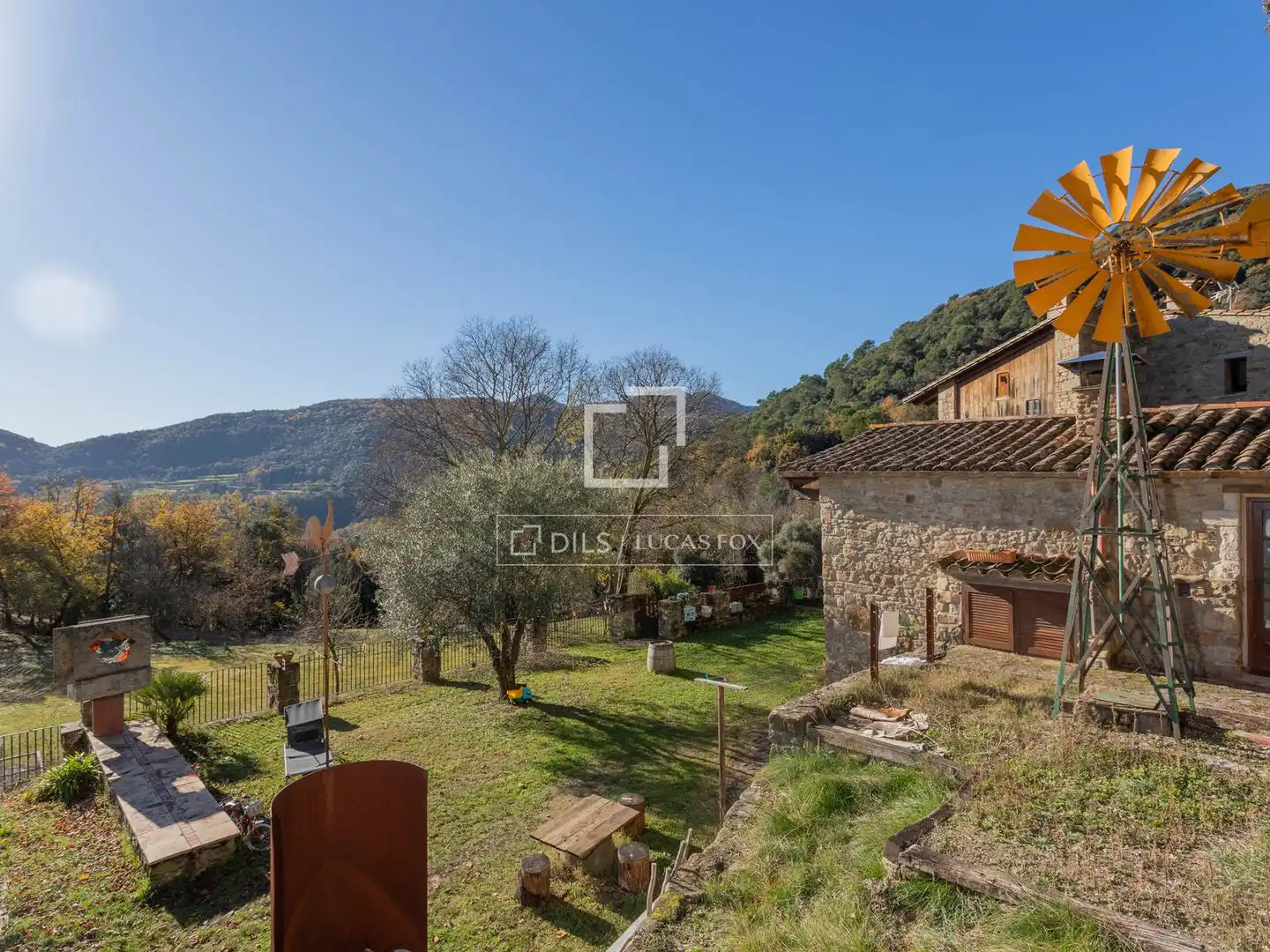 Garden of Country homes for sale in Banyoles  with Heating, Private garden and Terrace