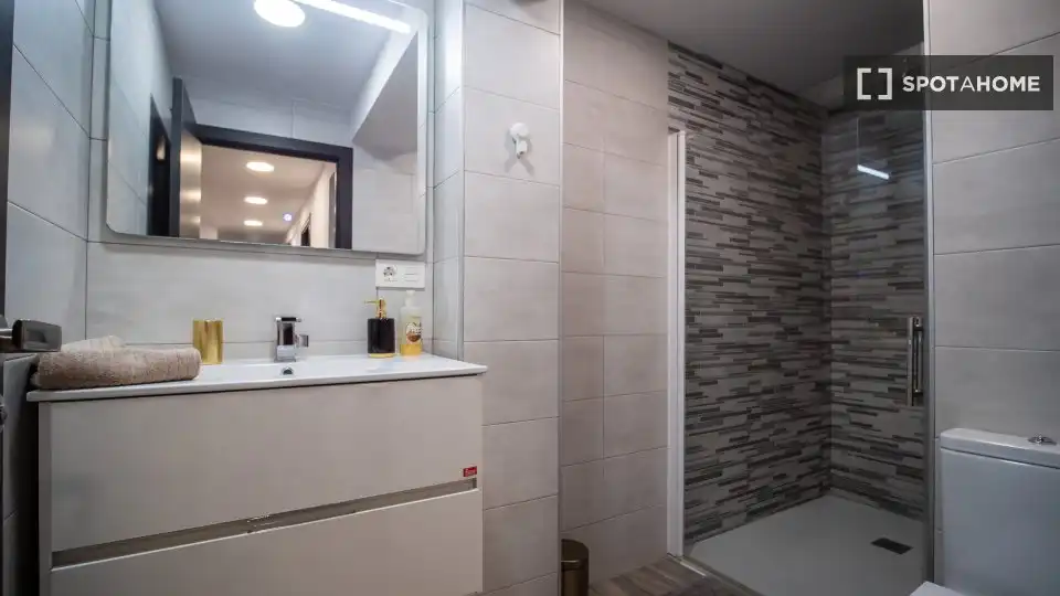 Piso con terraza en alquiler en Jesús, imagen 5