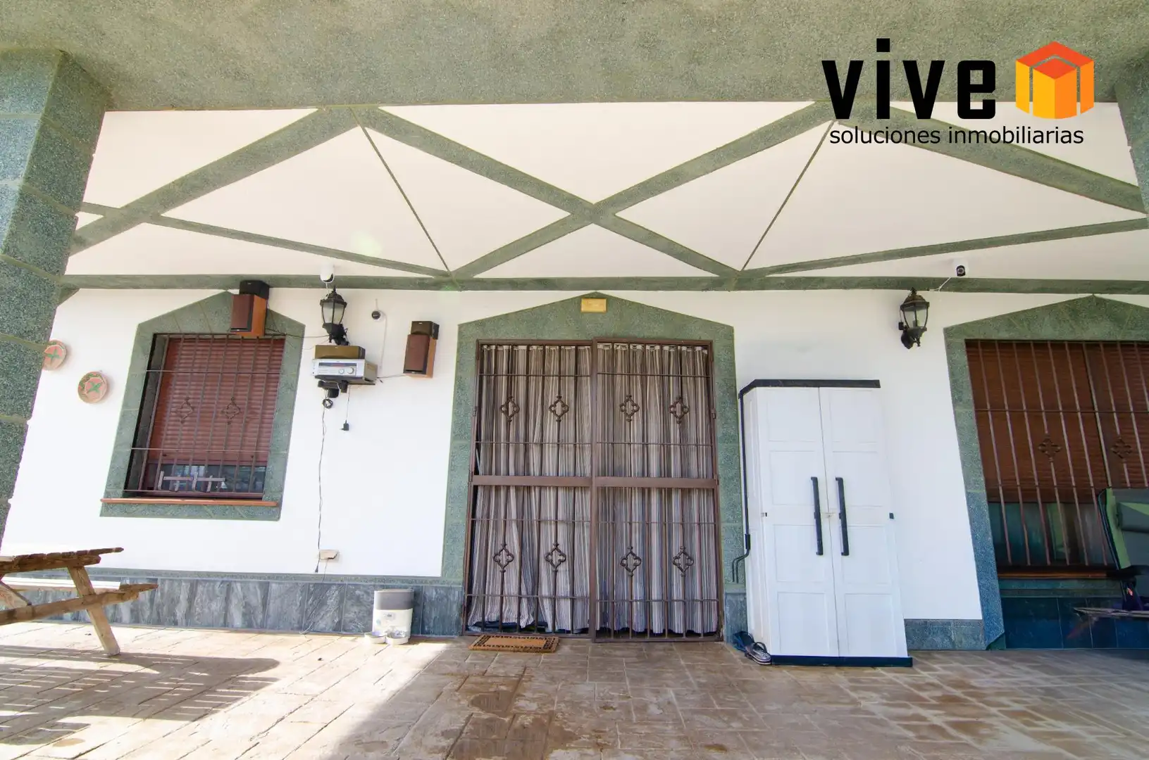 Casa o xalet en venda en La Rinconada amb Aire condicionat, Calefacció i Jardí privat