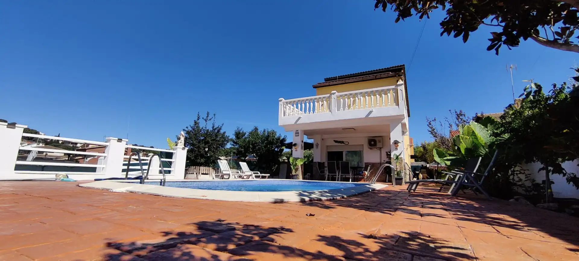 Piscina de Casa o chalet en venta en Cunit con Aire acondicionado, Calefacción y Jardín privado