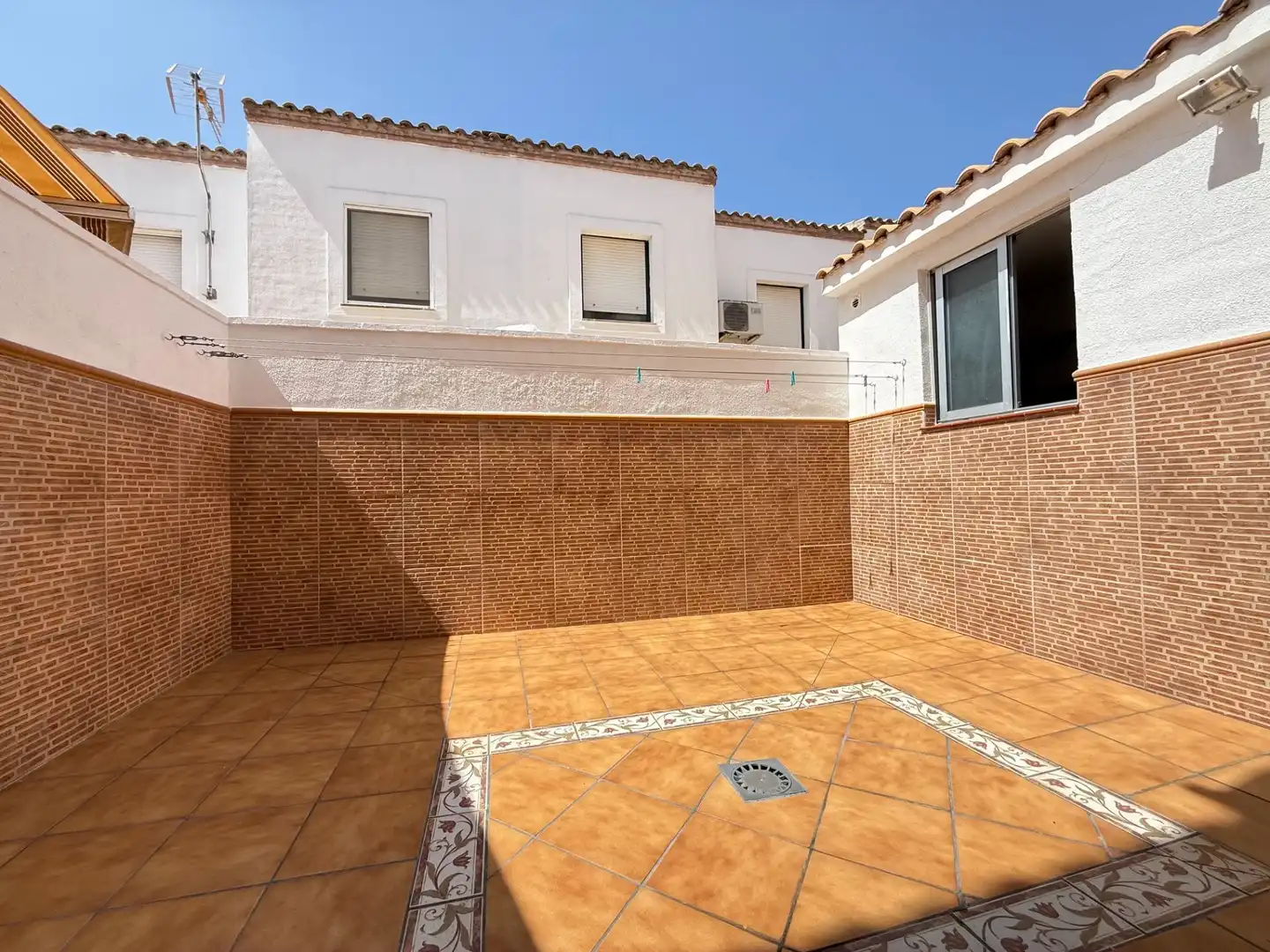 Terraza de Casa adosada en venta en Aljaraque con Trastero y Amueblado
