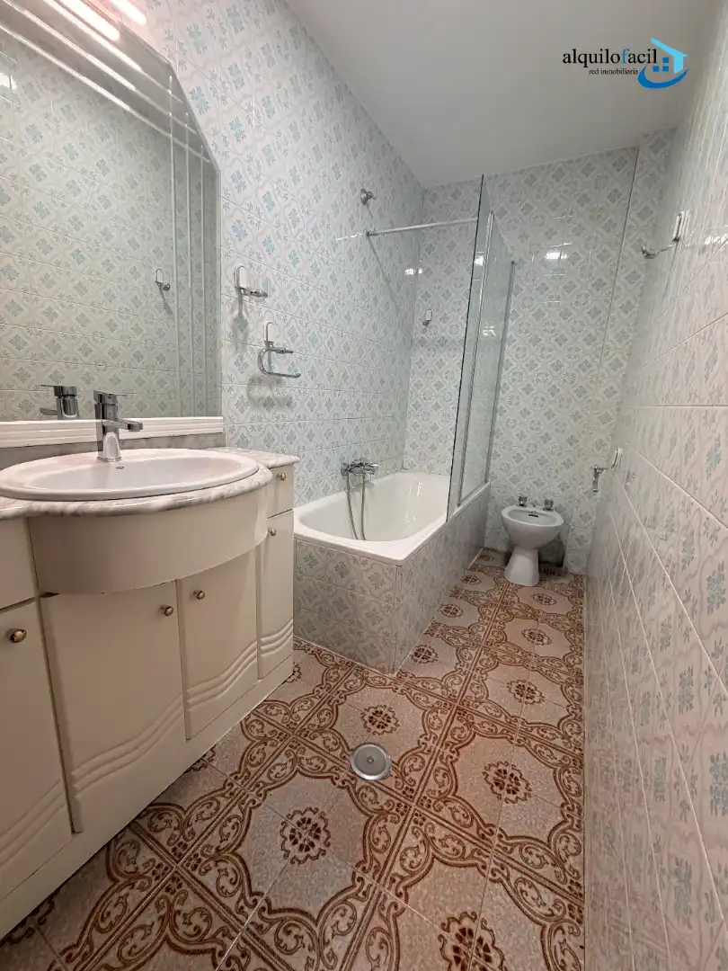 Appartamento con terrazza in affitto a Calle Covadonga 15, imagen 17