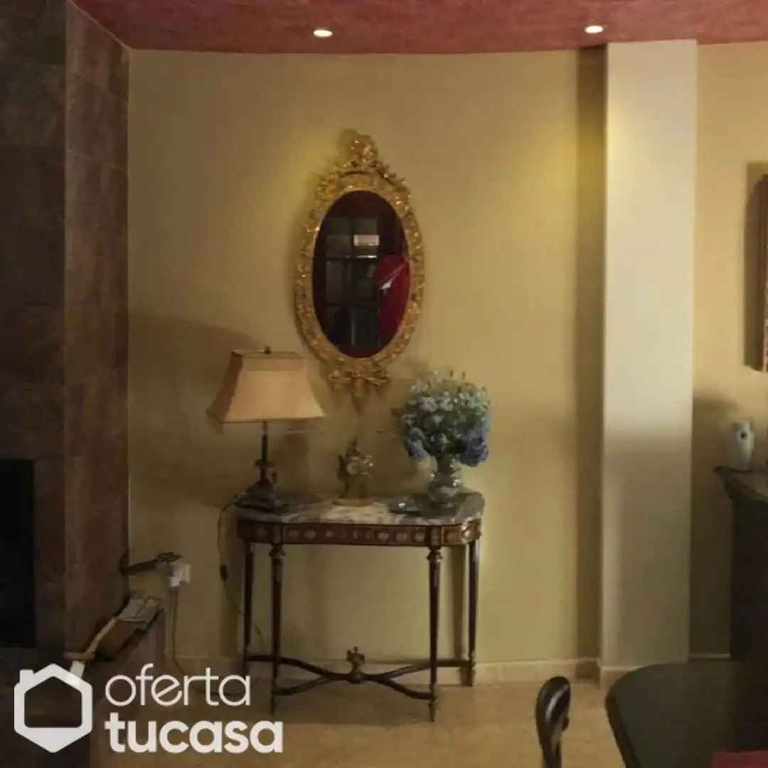 Piso en venta en Baeza con Jardín privado, Terraza y Piscina