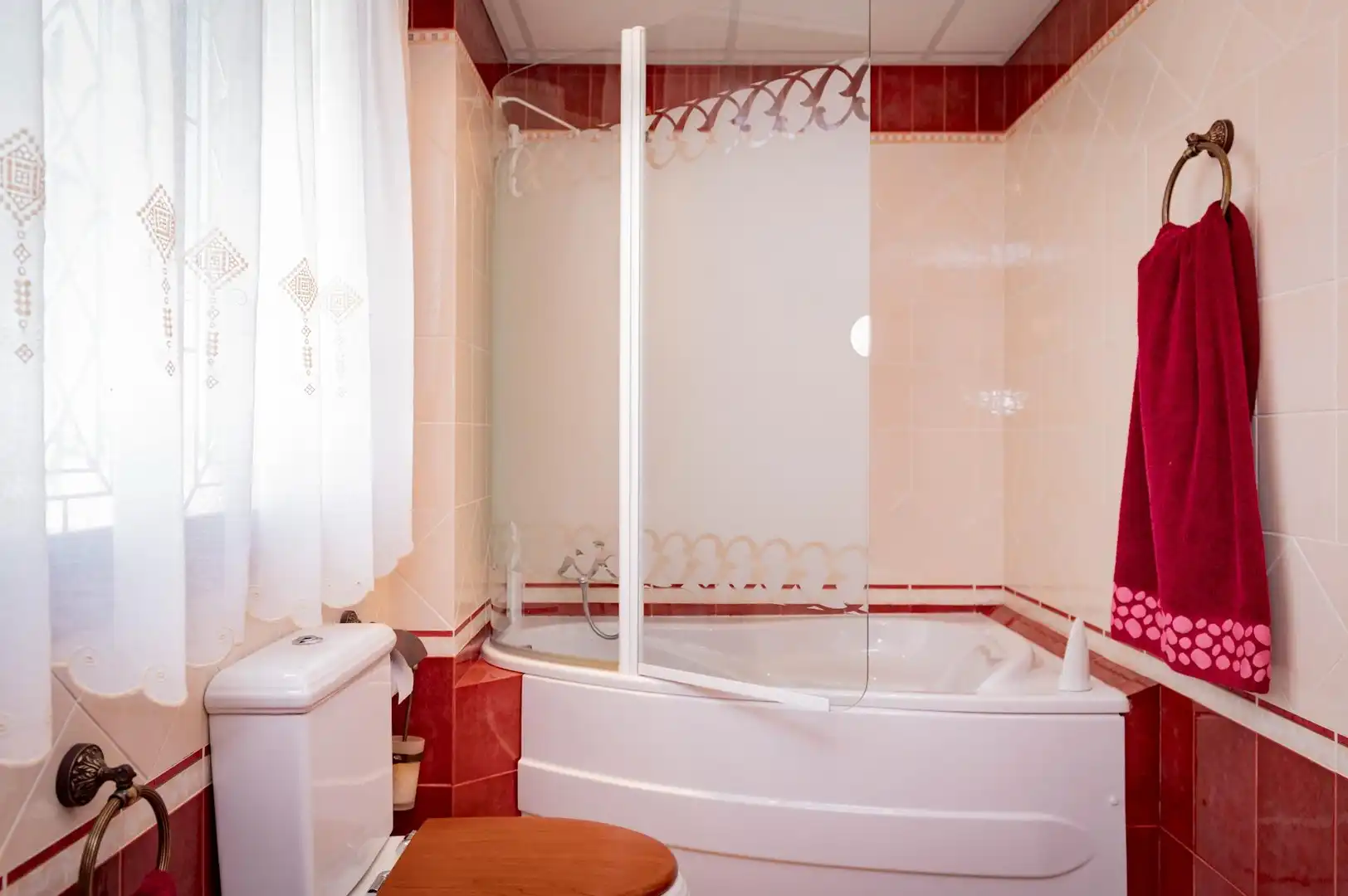 Bany de Casa o xalet en venda en Antequera amb Aire condicionat, Terrassa i Traster
