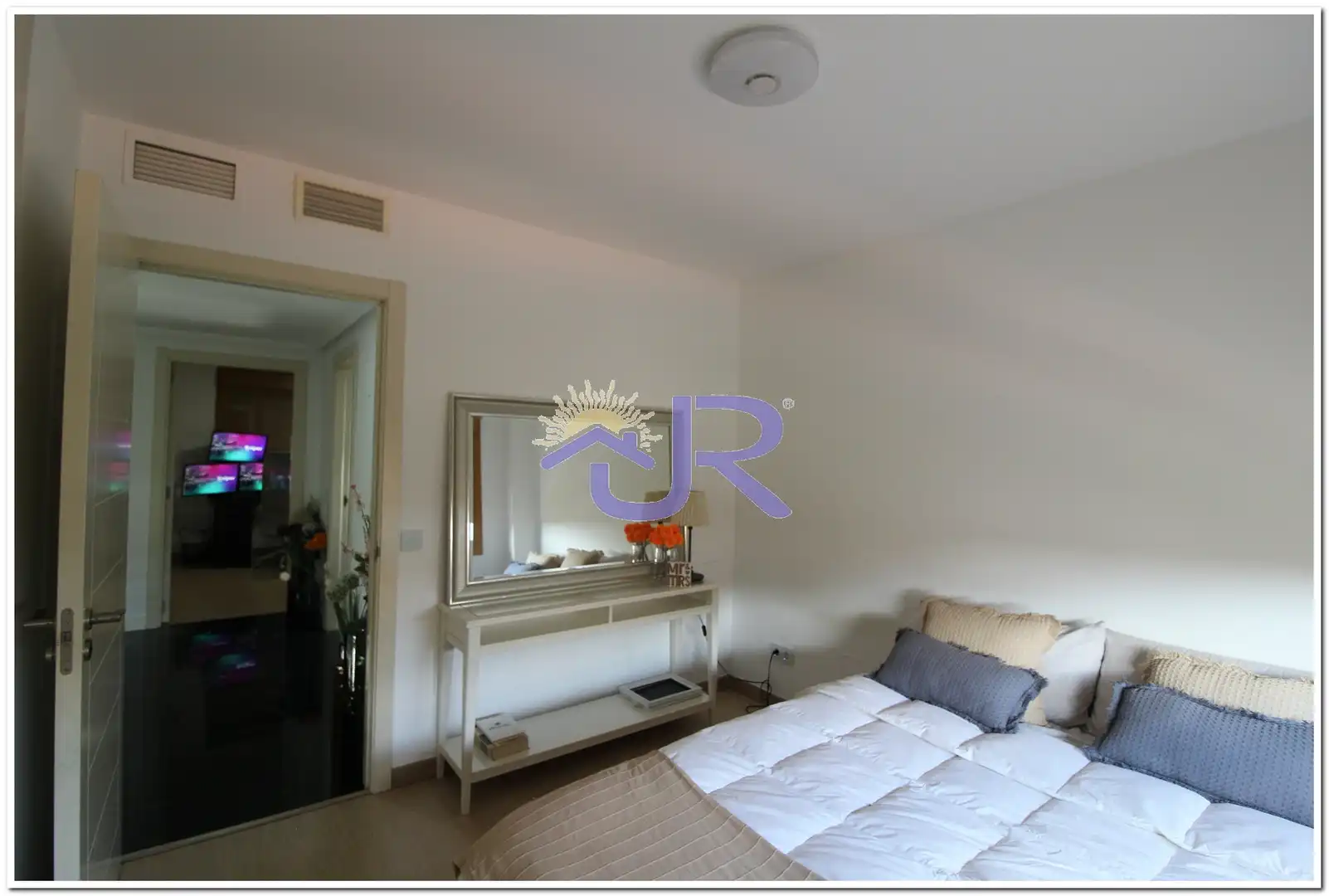 Bedroom of Houses for sale in Paracuellos de Jarama  with Air Conditioner, Private garden and Swimming Pool