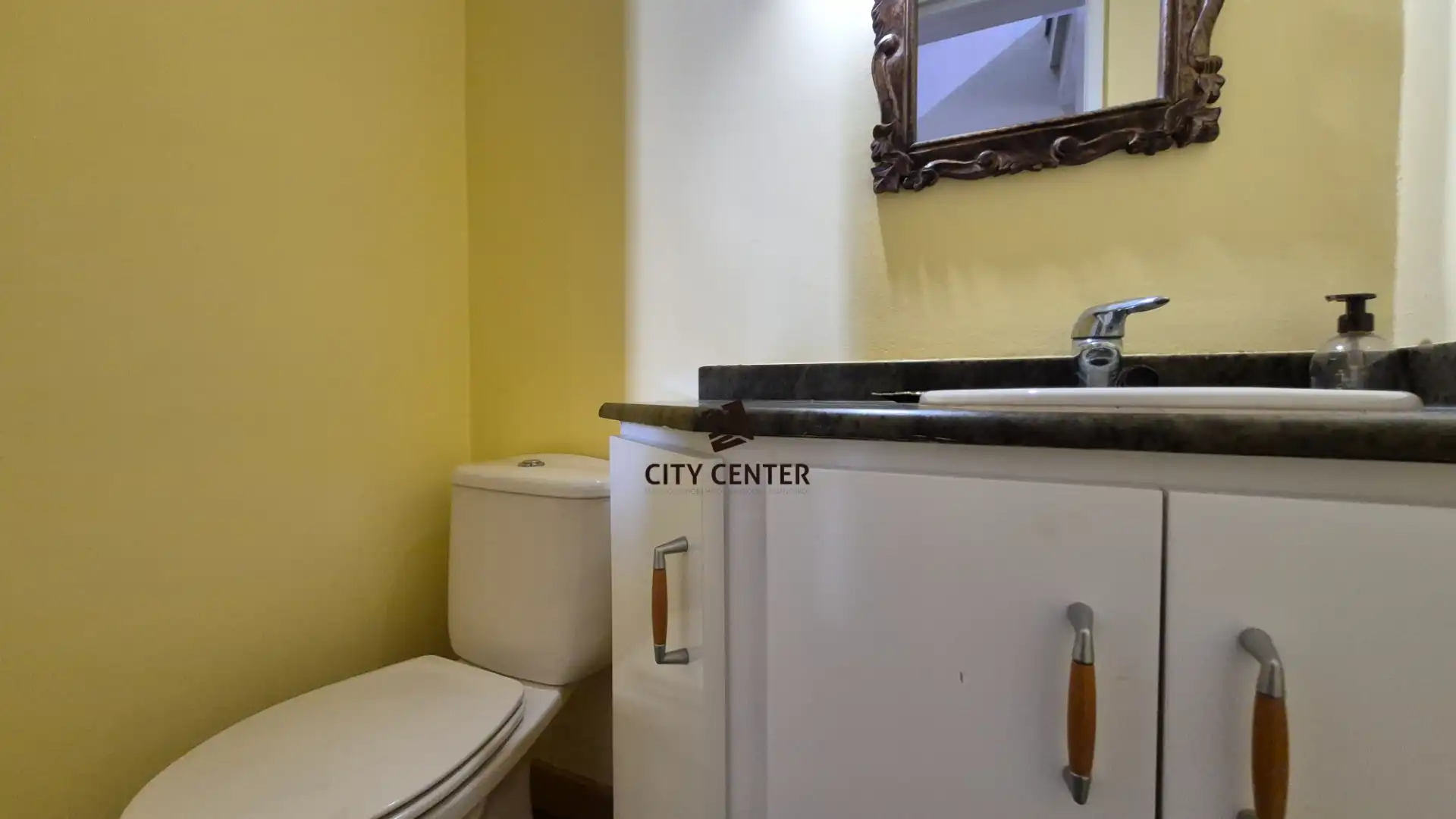 Badezimmer von Einfamilien-Reihenhaus zum Verkauf in Arico mit Terrasse, Möbliert und Balkon