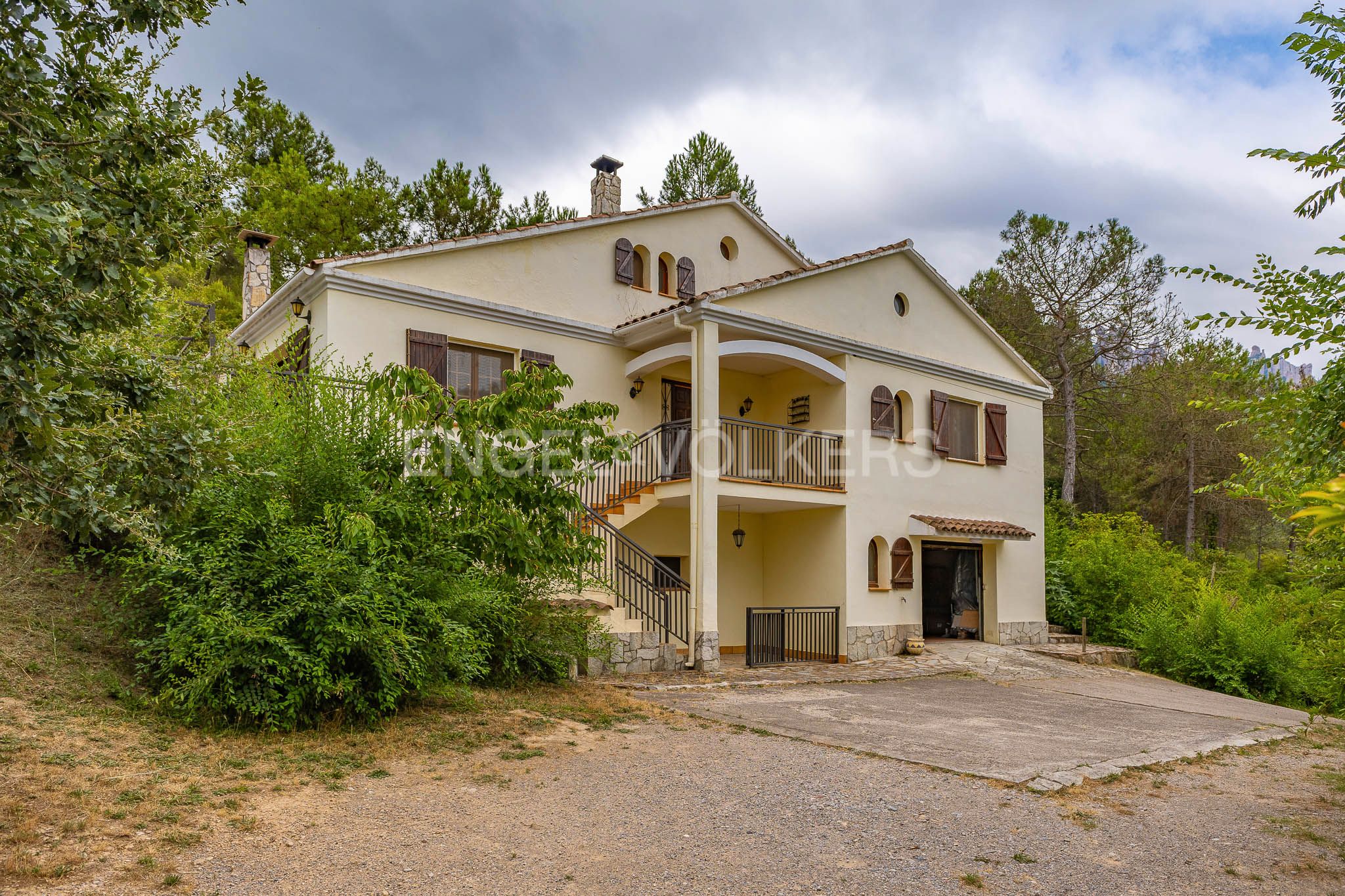 Vista exterior de Casa o xalet en venda en Castellbell i el Vilar amb Calefacció, Jardí privat i Traster