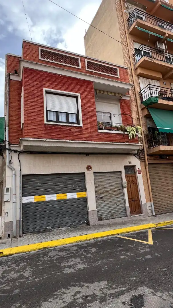 Vista exterior de Planta baja en venta en Burjassot con Amueblado